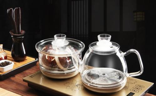 第一次泡茶的经历（一杯香浓的水）